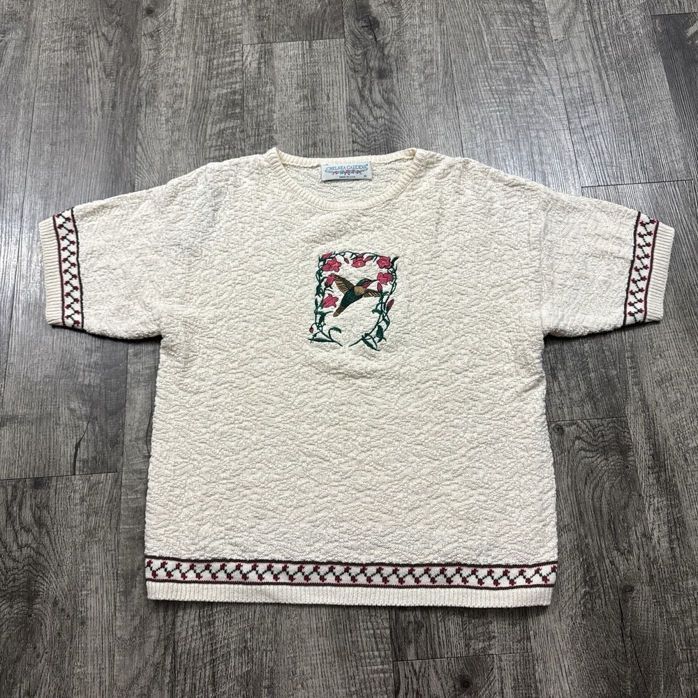 Vintage Chelsea Gardens Hummingbird Floral Short Sleeve Sweater Cottagecore USA